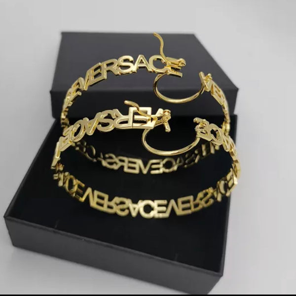 V-HOTTIE Letter HOOPS